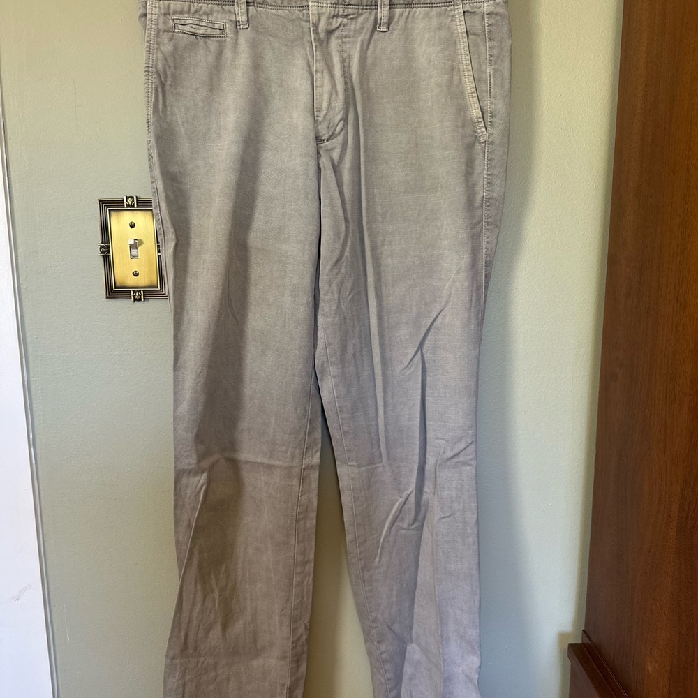GAP Men's Light Gray Chinos